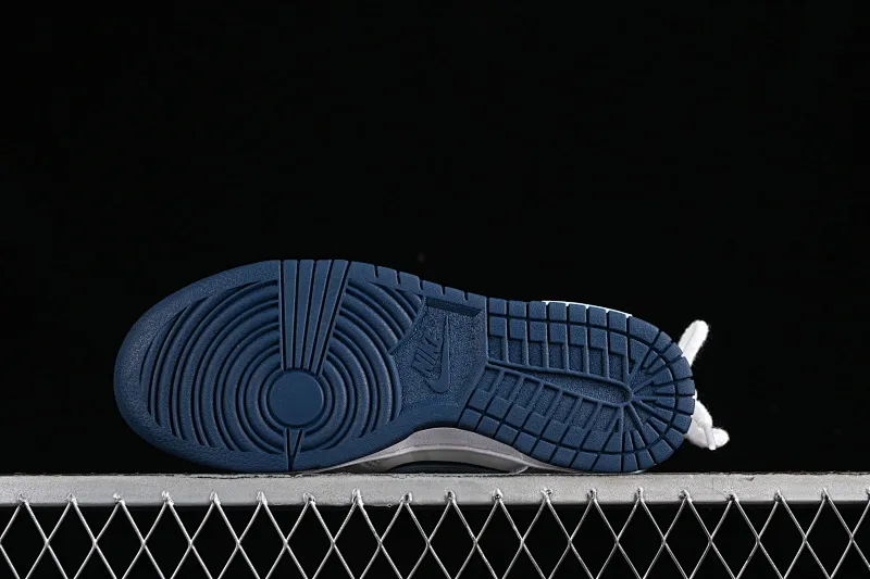 All Categories Nk SB Dunk Series Nk SB Dunk Low Low-top casual sneakers Nk Dunk Low Panda Prank Wave Fisherman-Silver Sea Blue Shark Low-top casual sneakers DD1391-400